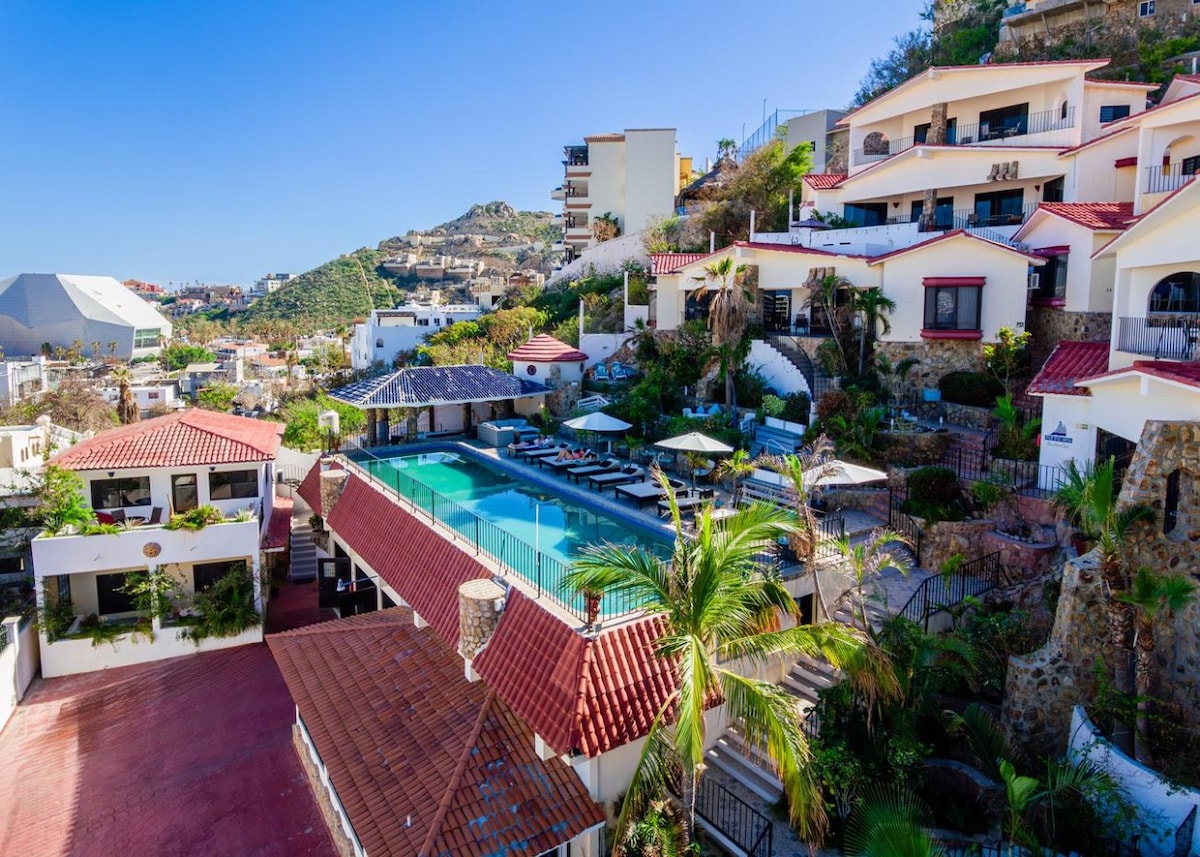 Marina View - Two Bedroom Suite in Downtown Cabo