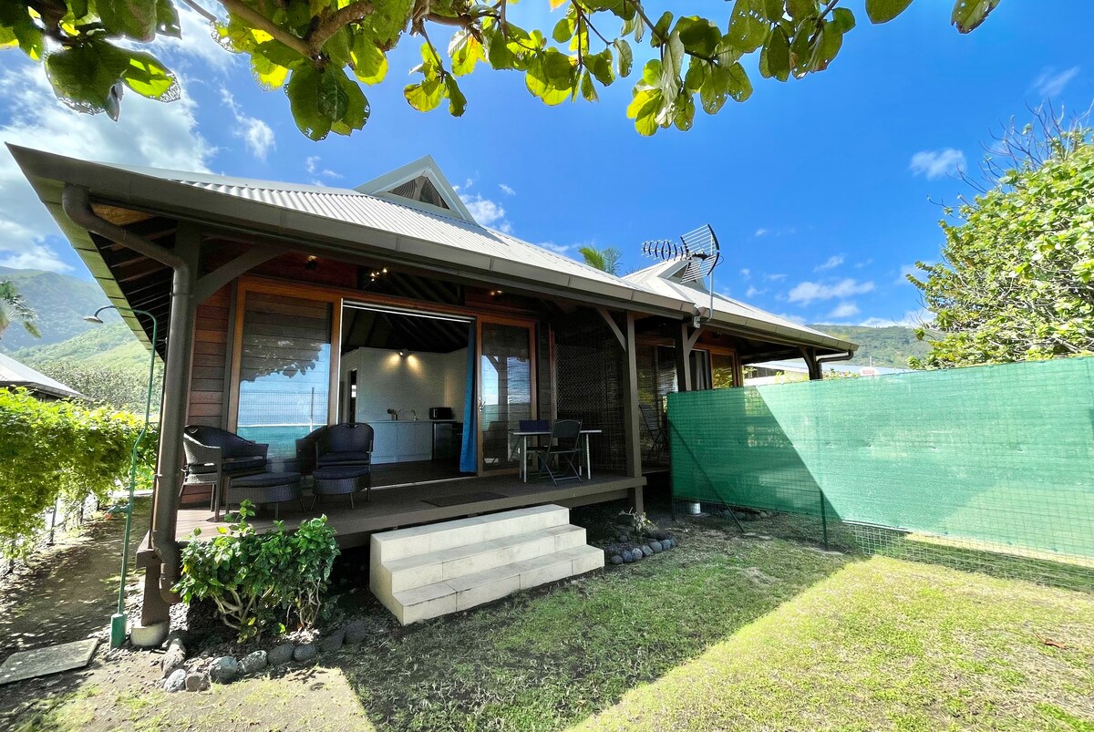Blackstone Paea bungalow private access to the