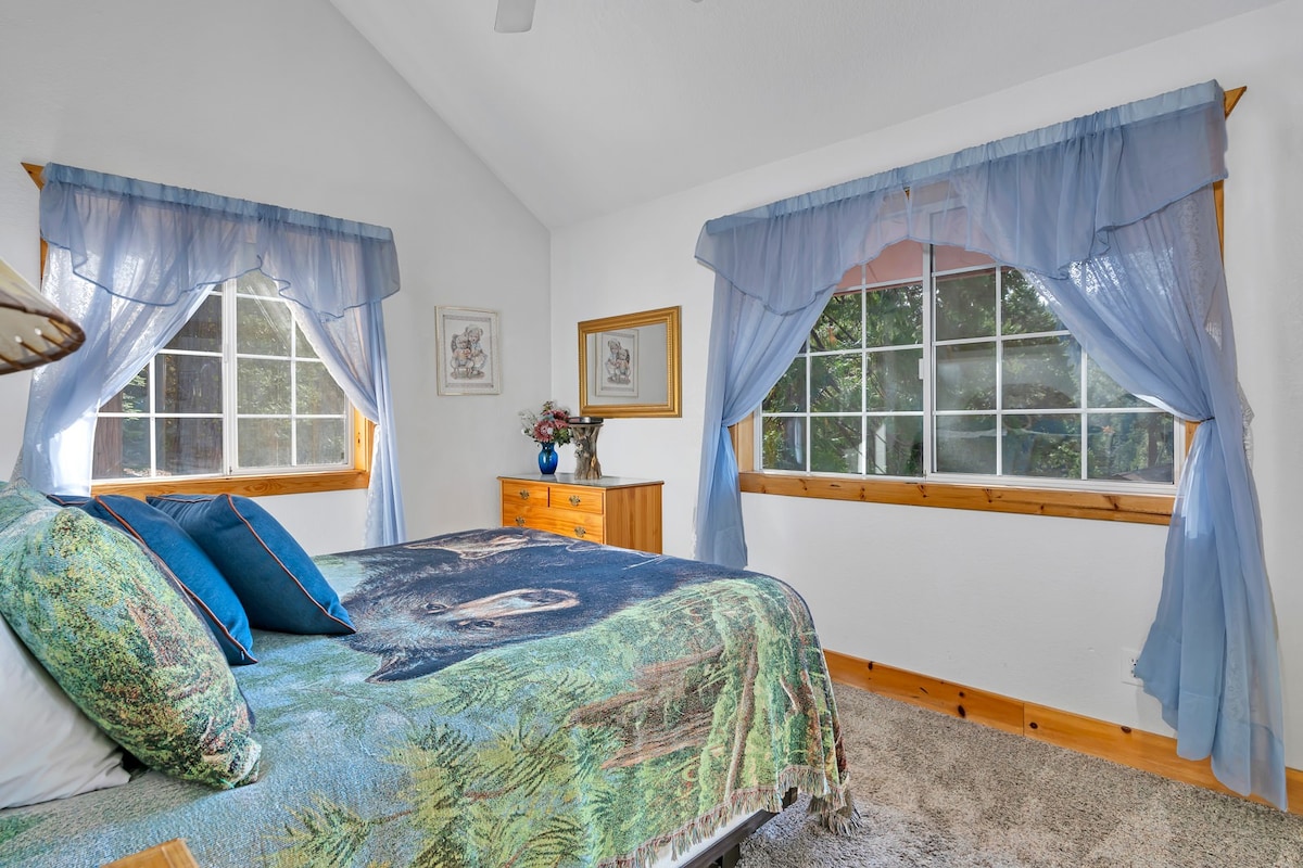 舒适的Bear South –约塞米蒂迷人的2卧小木屋！