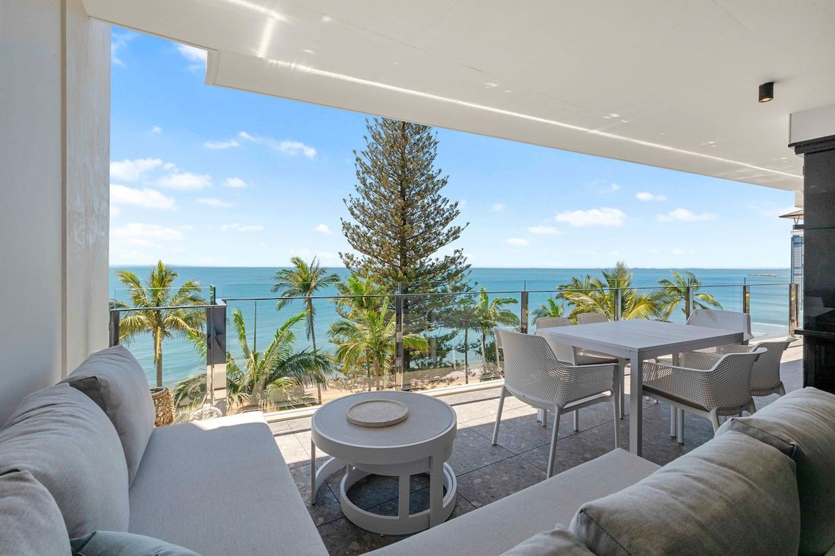 Shoreline - Absolute beachfront premier apartment