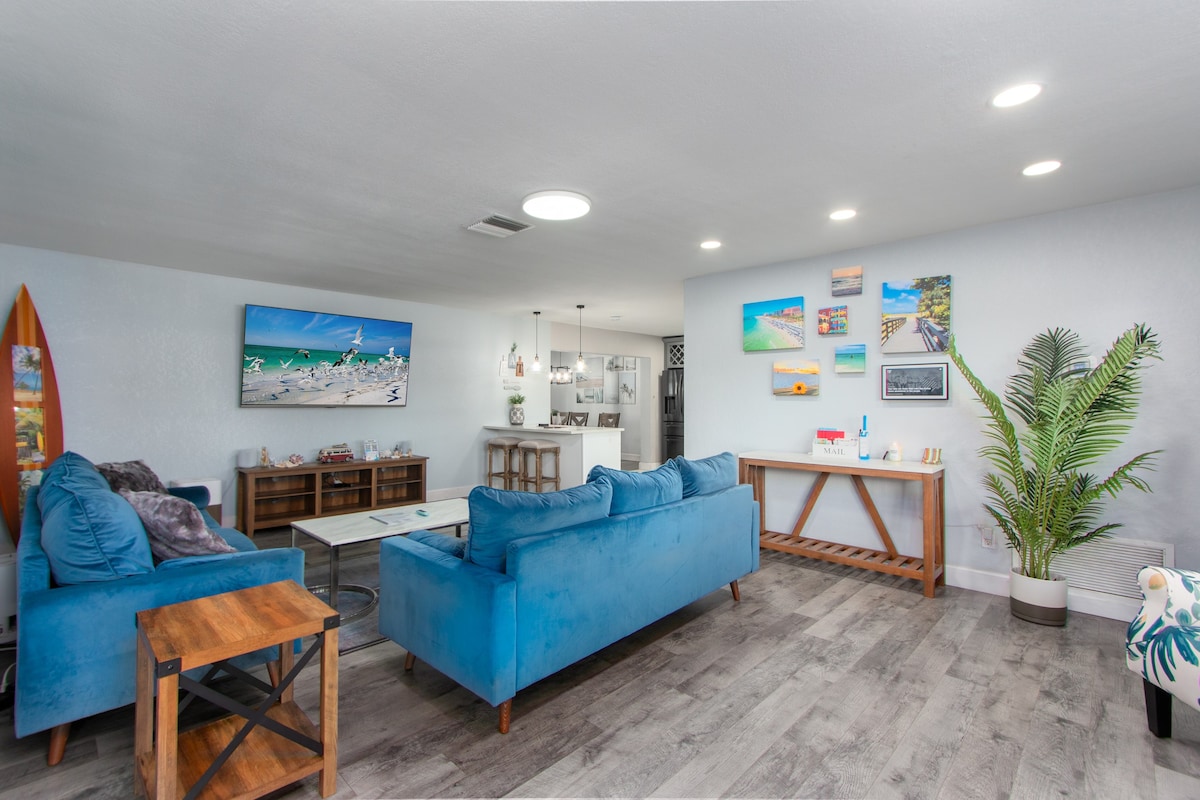 Indigo Beach Oasis - Minutes to Clearwater Beach!