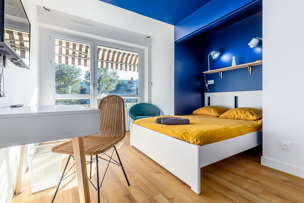 Le Bleu Royal Appart Hotel - 5 Chambres