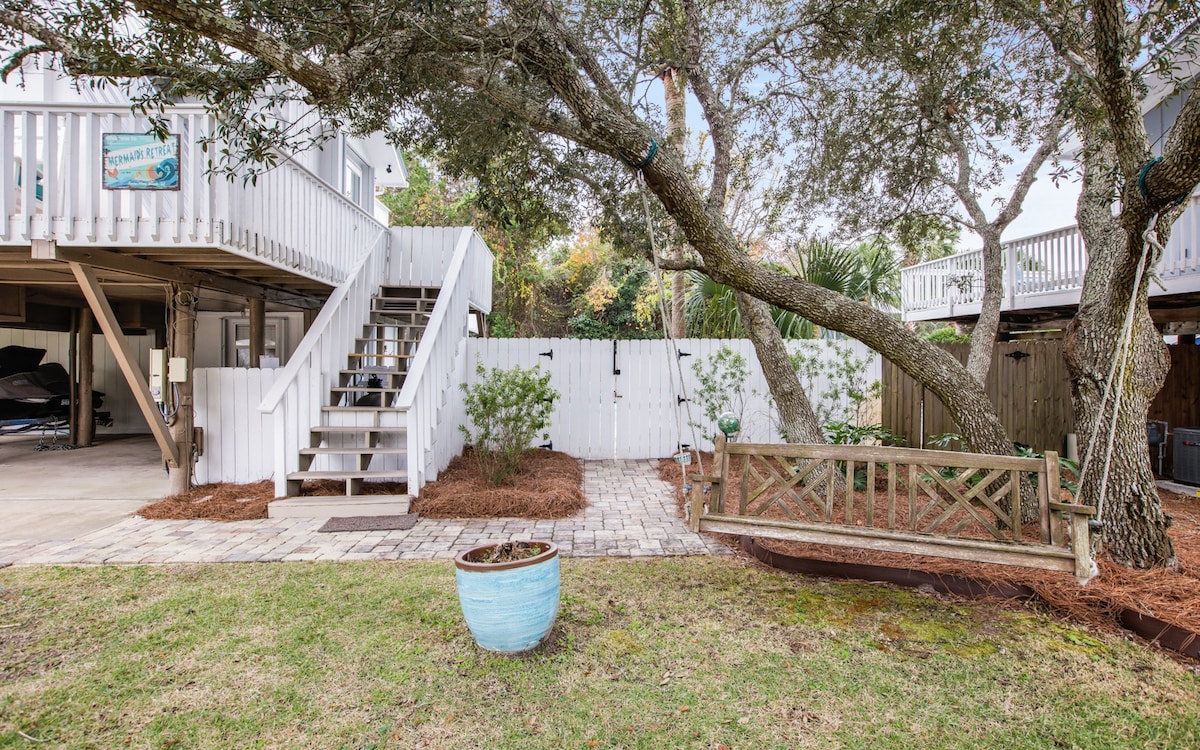 30A Frame - Private Heated Pool - Pet Friendly!