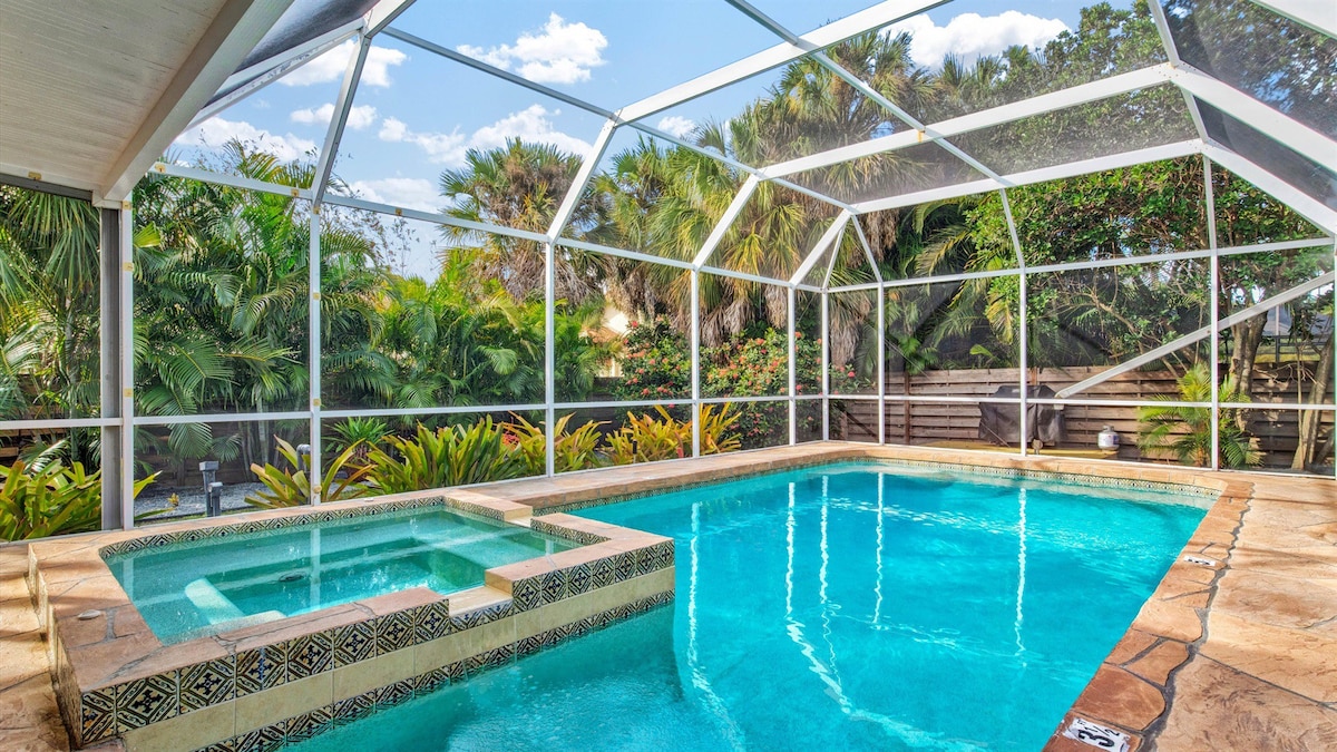 Family Haven | Private Heated Pool | Close to IMG!