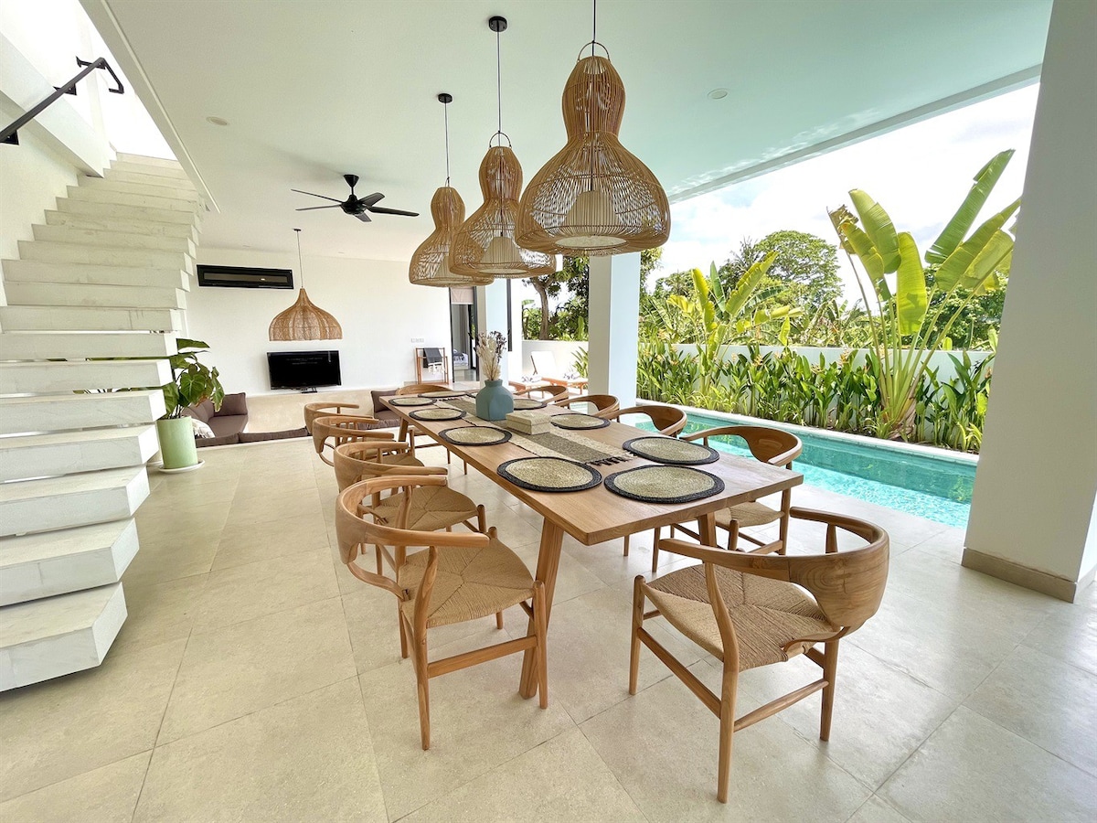 La Thara 5BR Villa with ricefield view, Canggu