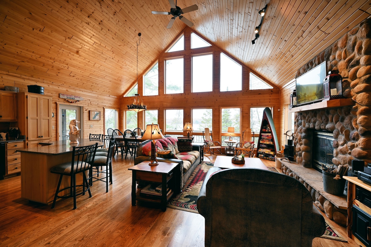 Twin Pines Lake Home