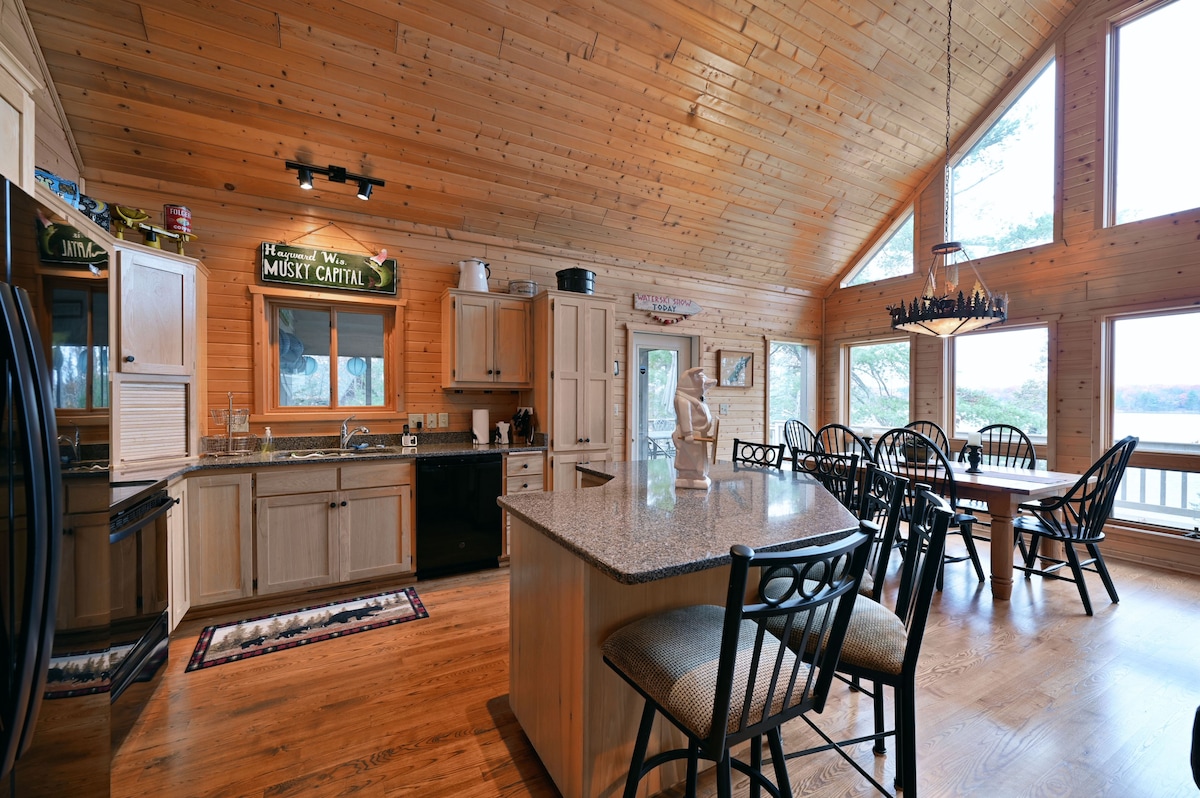 Twin Pines Lake Home