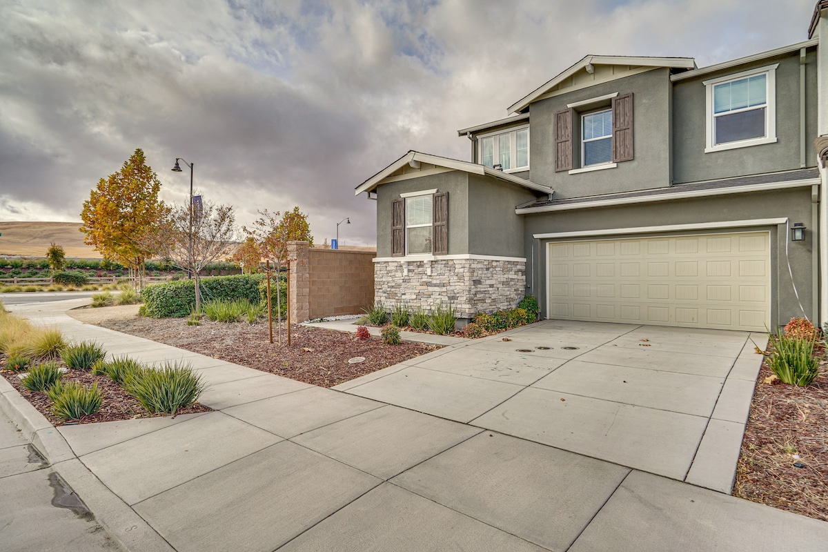 Newly Built Tracy Home w/ Backyard + Pool Access!