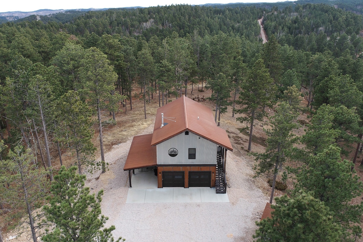 Six Pines Lodge