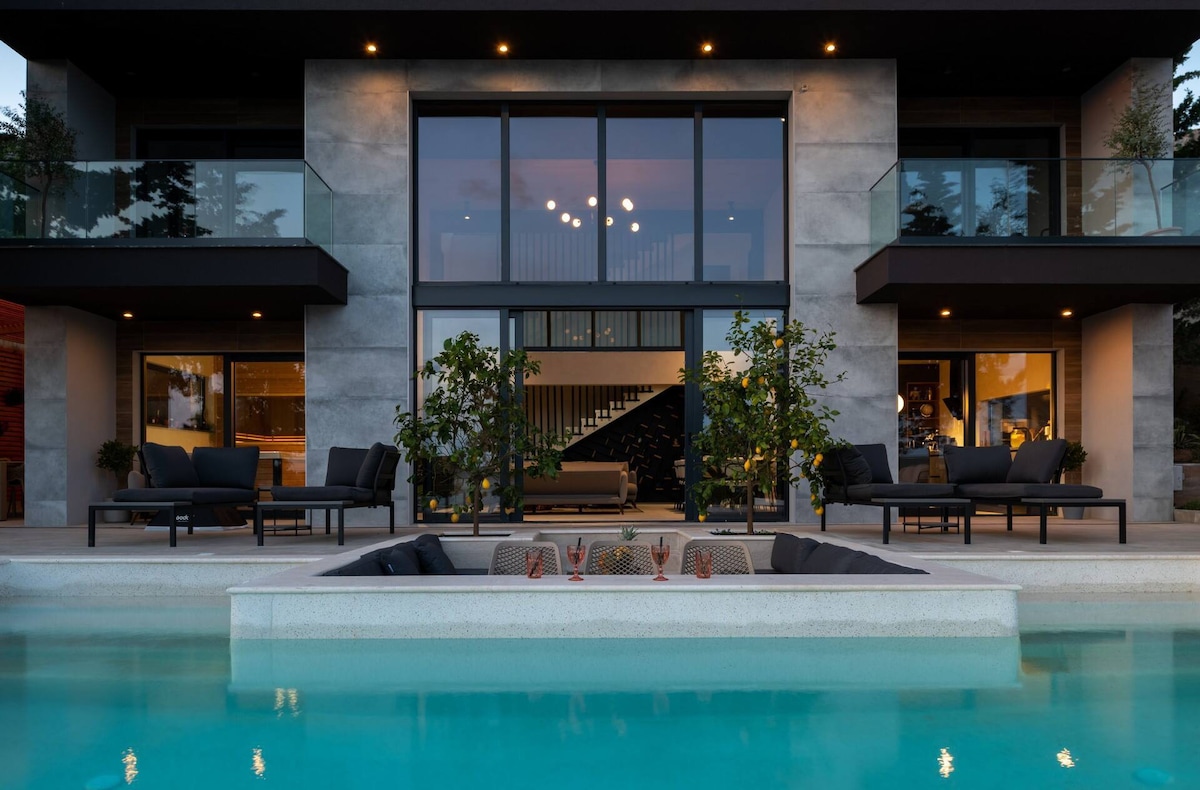 Luxury Villa Soho-40m2 infinity pool Jacuzzi sauna