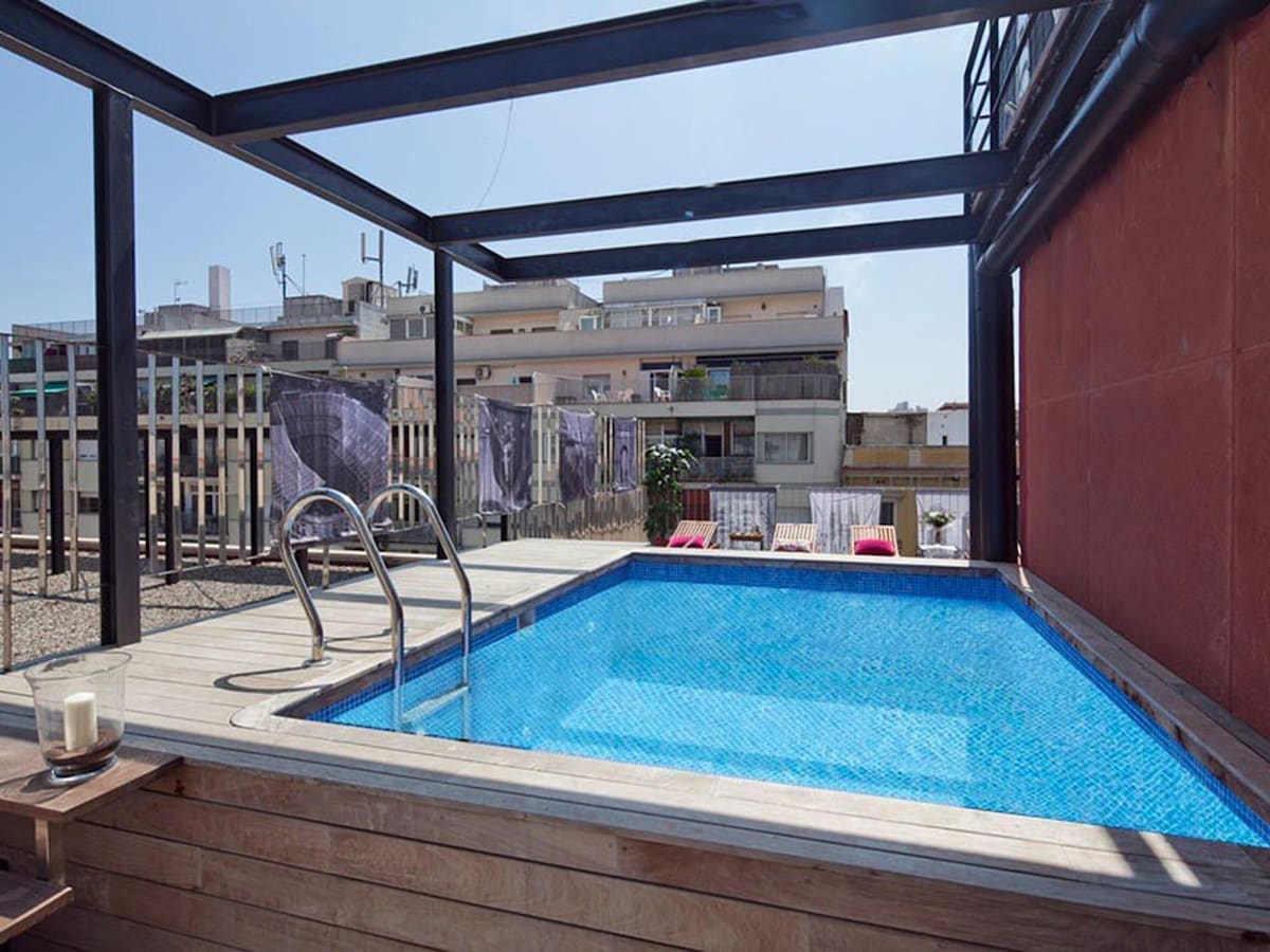 Arc de Triomf Barcelona Apartment with Pool