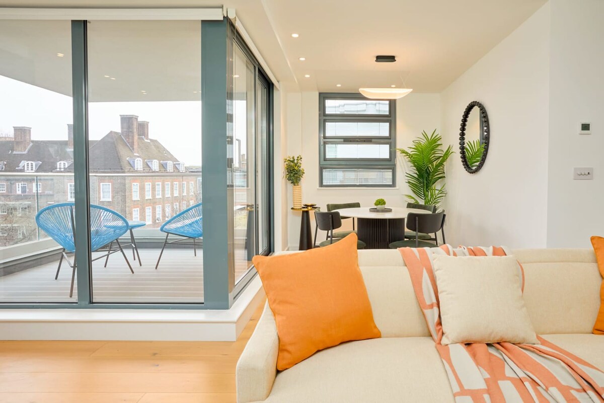 Modern Marylebone apartment with balcony