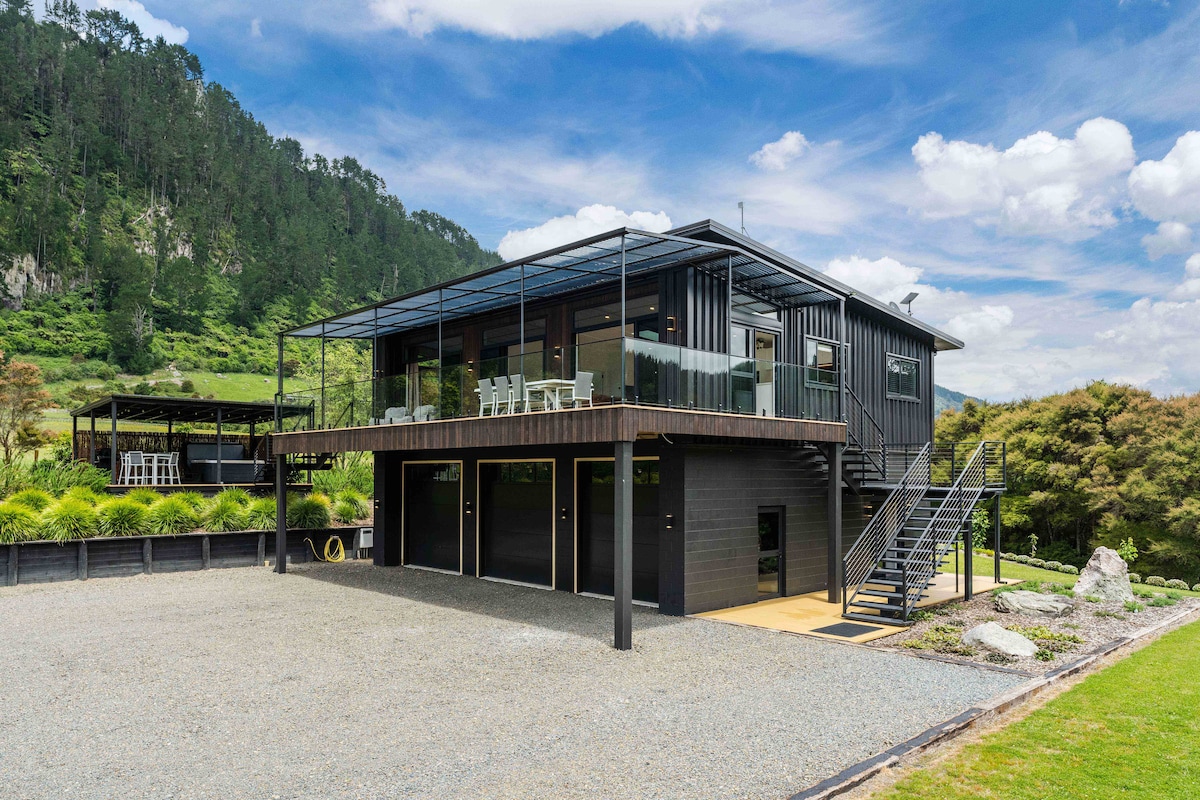 Lakeview Oasis - Lake Whakamaru Retreat