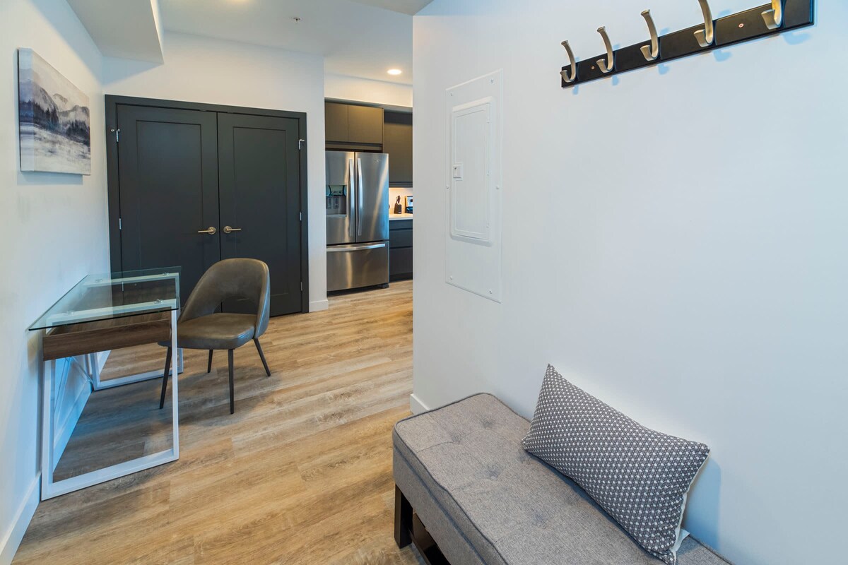 NN - The Current 2 - Downtown 1-Bed 1-Bath