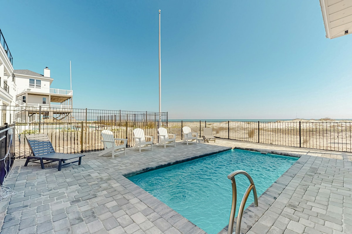 3BR Oceanfront Dog Friendly | Private Pool