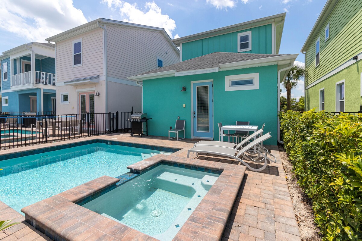 Sunny Margaritaville Cottage - Private Pool, Full