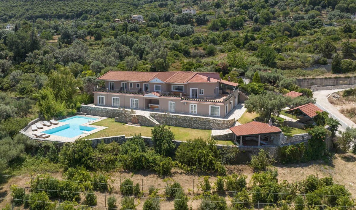 Retreat  Lefkada - Villa Rafael    AV Properties