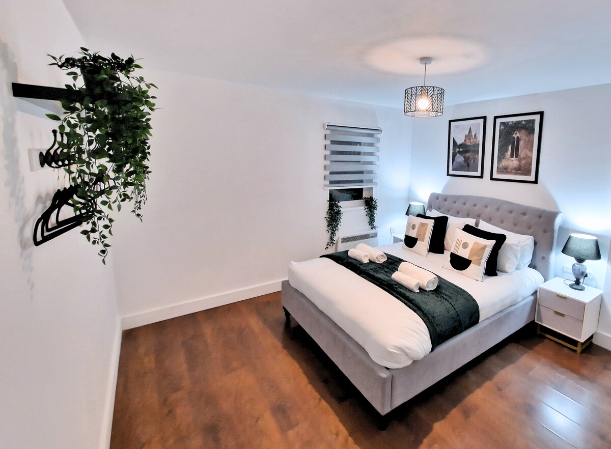 Manchester City Centre- 2 Bedroom Flat By Bevolve