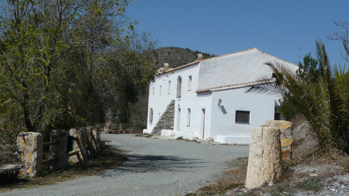 Casa del Horno, with salt water swimming pool and