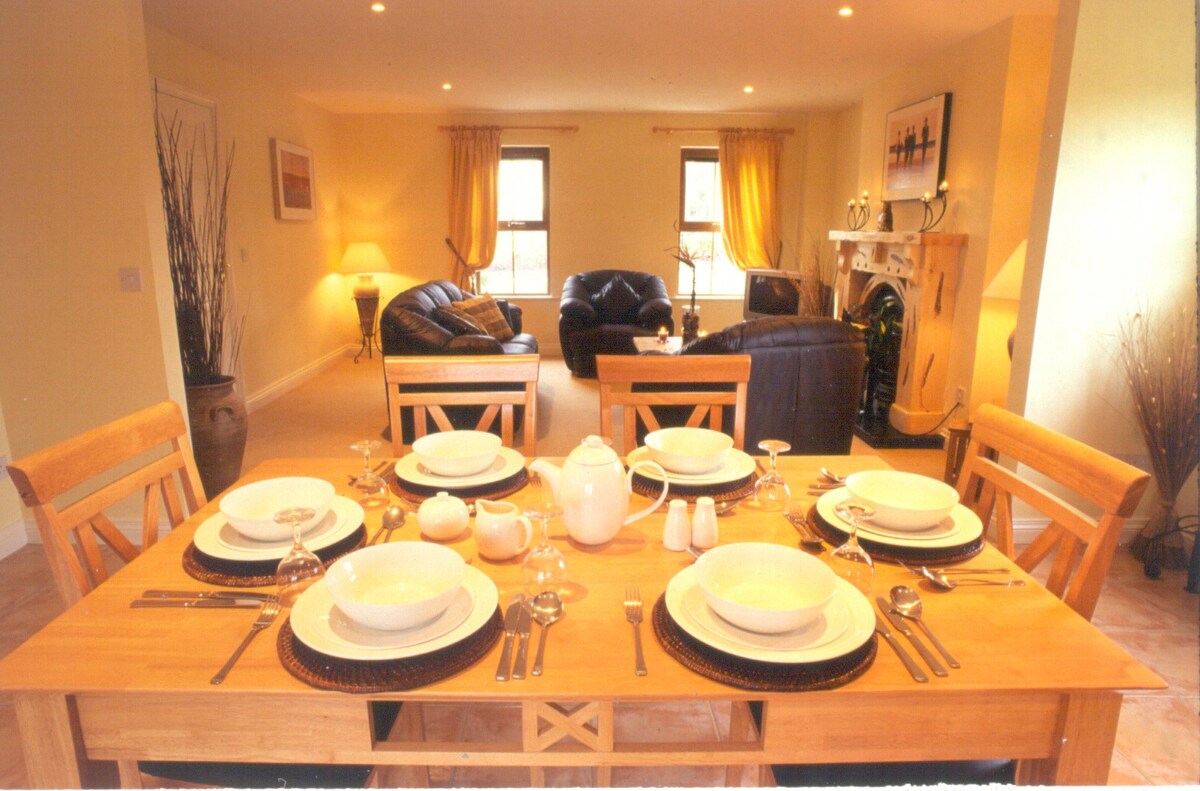 Holiday Home with view of Kenmare Bay Estuary