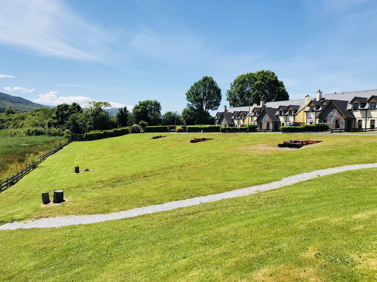 Holiday Home with view of Kenmare Bay Estuary