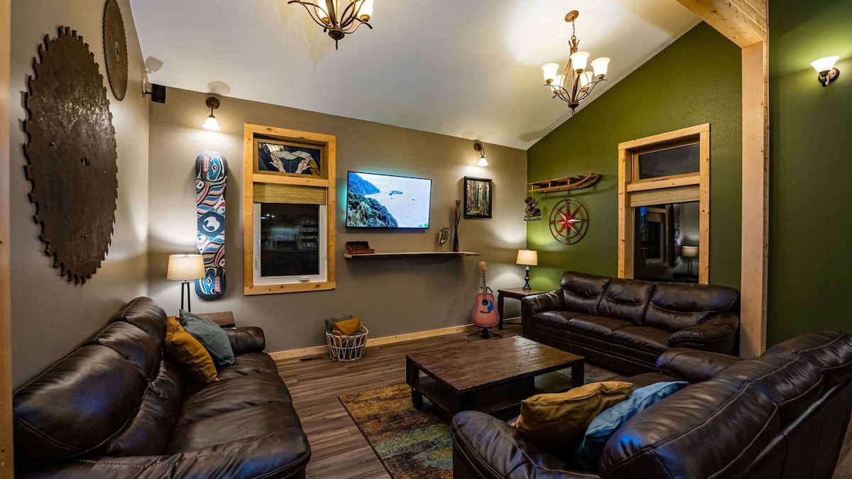 The Perch for Four | Revelstoke Vacations