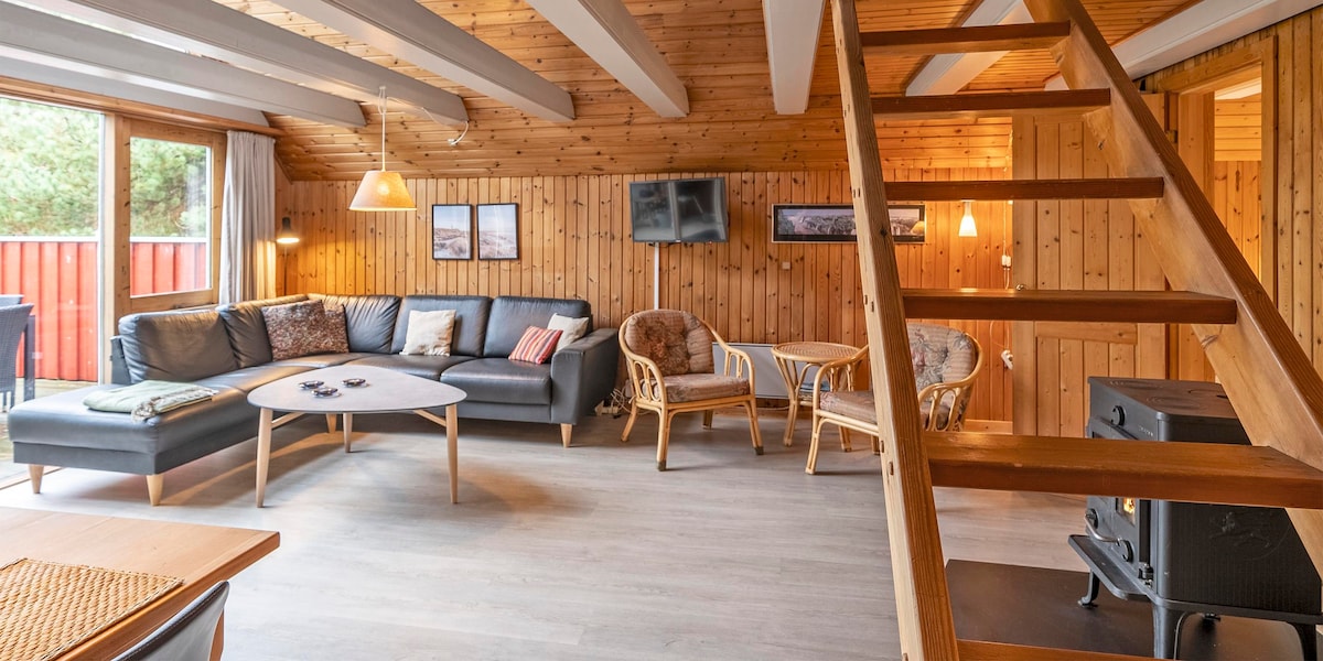 Cozy cottage with sauna