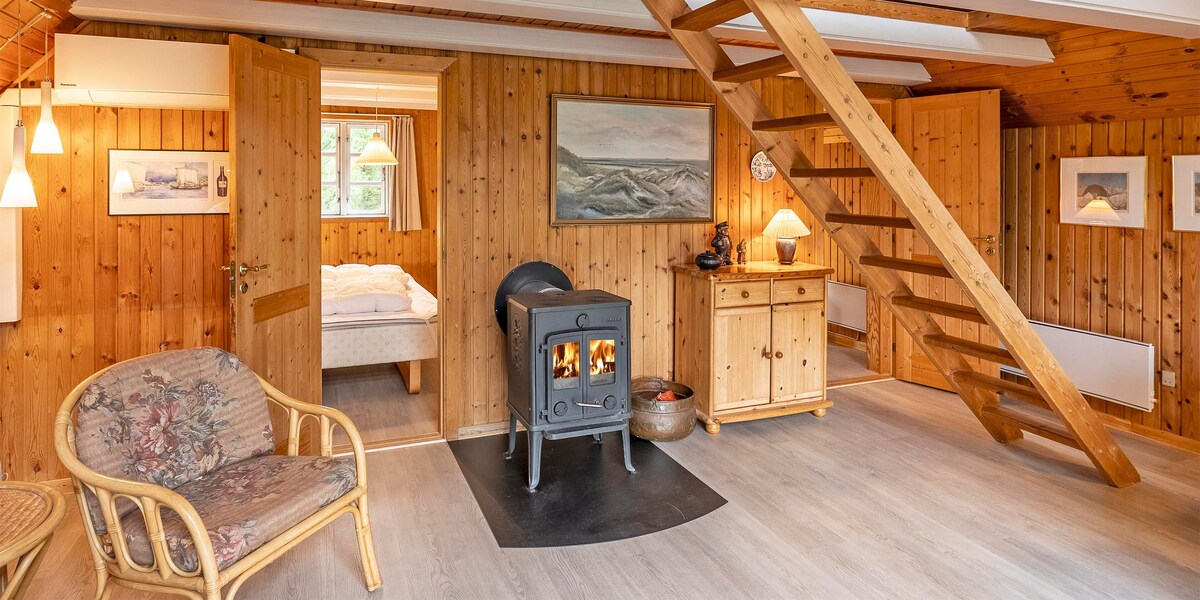 Cozy cottage with sauna