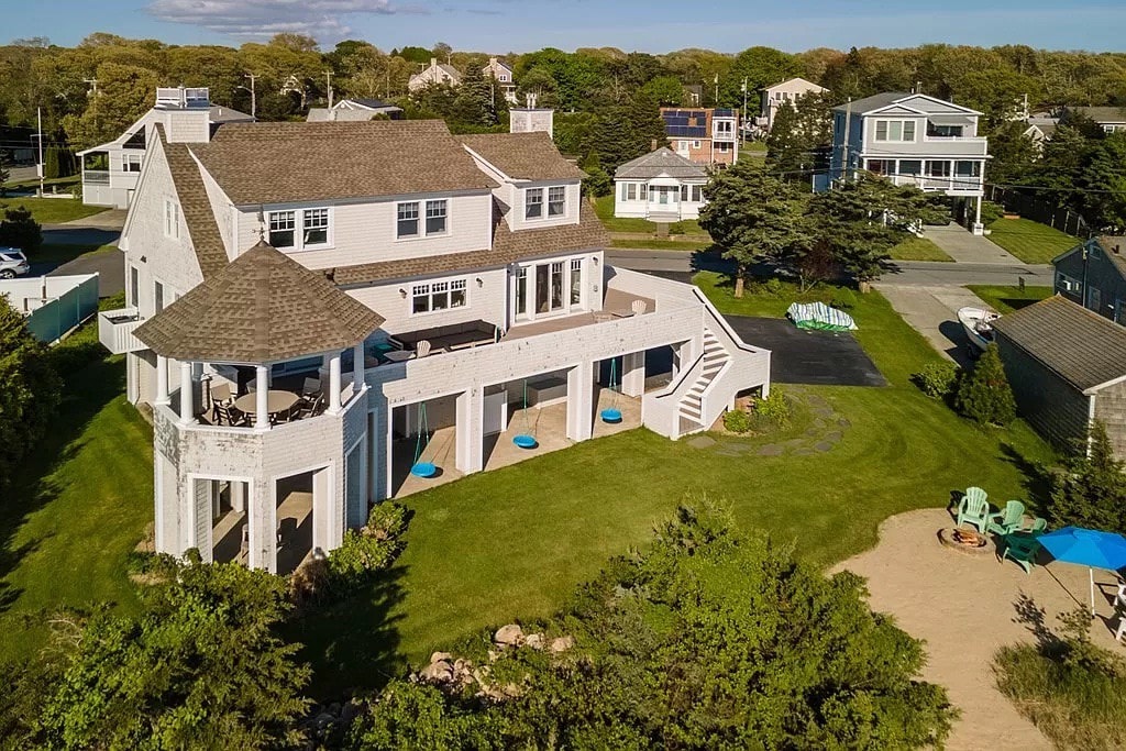 Stunning Luxury House with Sunset & Private Beach