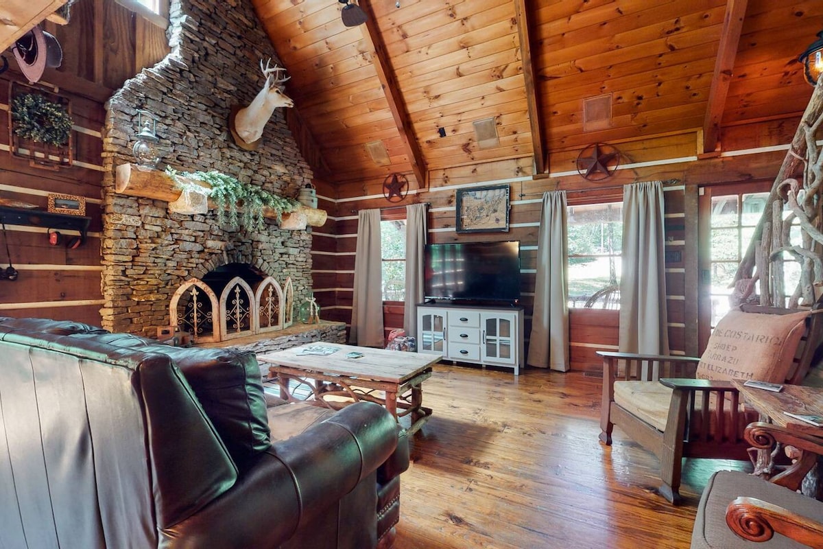 Oakwood Hideaway! CozyLogCabin Heart of Mt. Juliet