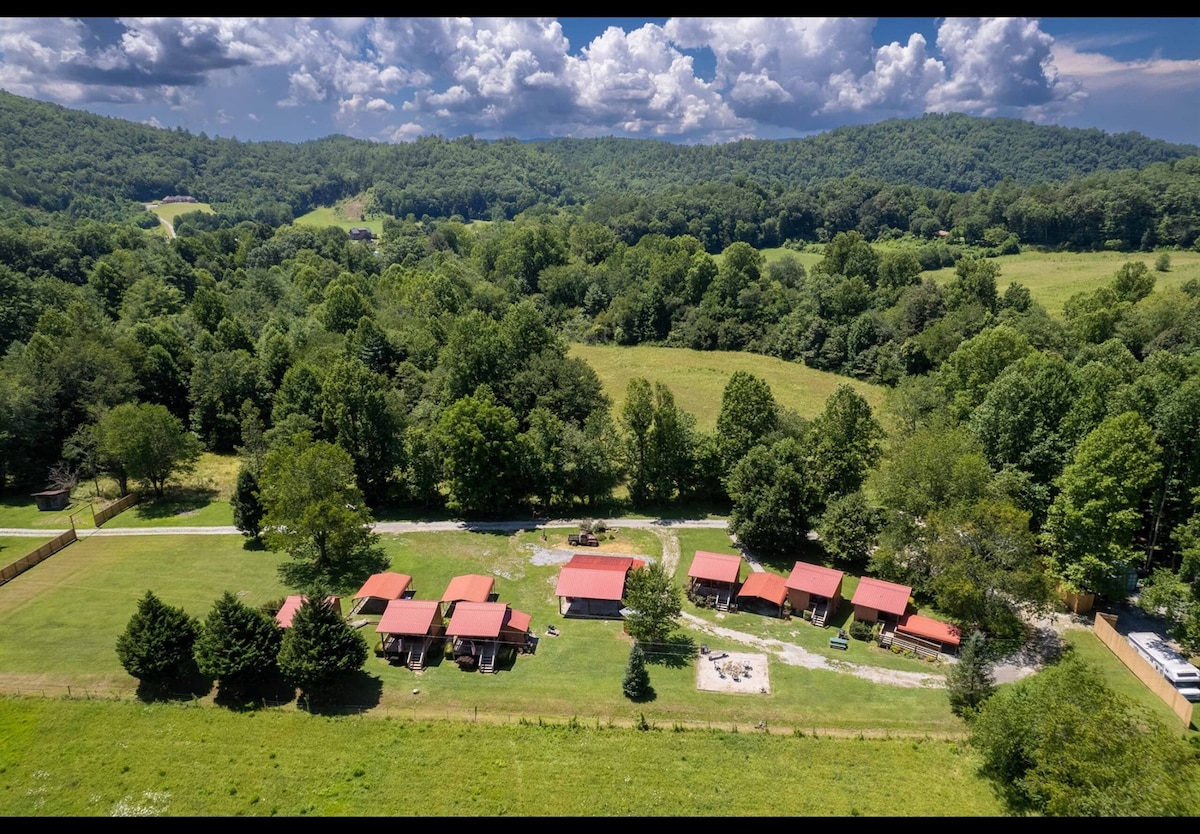 Tail of the Dragon Resort Cabins Mountain View #3