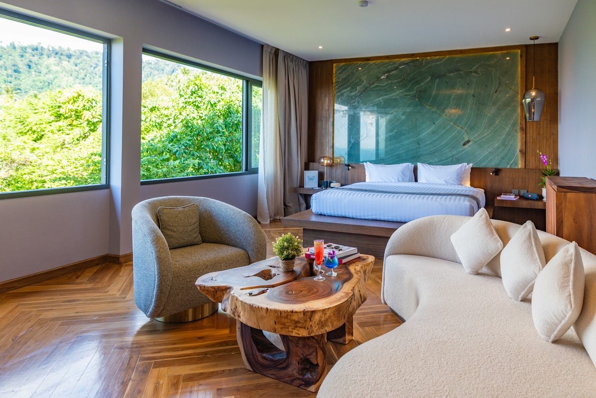 Luxurious Junior Suite in the heart of Koh Samui