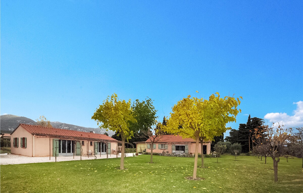 Stunning home in Caudiès-de-Fenouillède with Wi-Fi