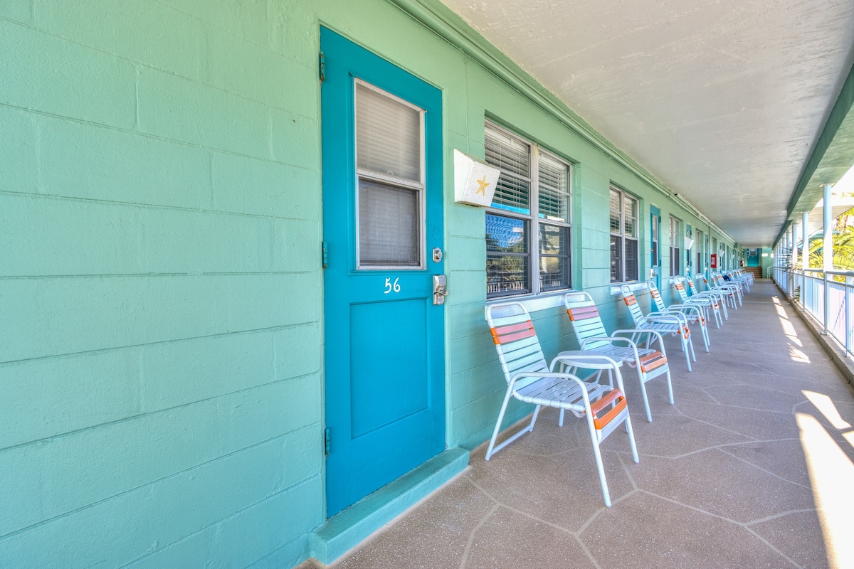 Tropic Terrace Suite #56 - Beachfront Resort
