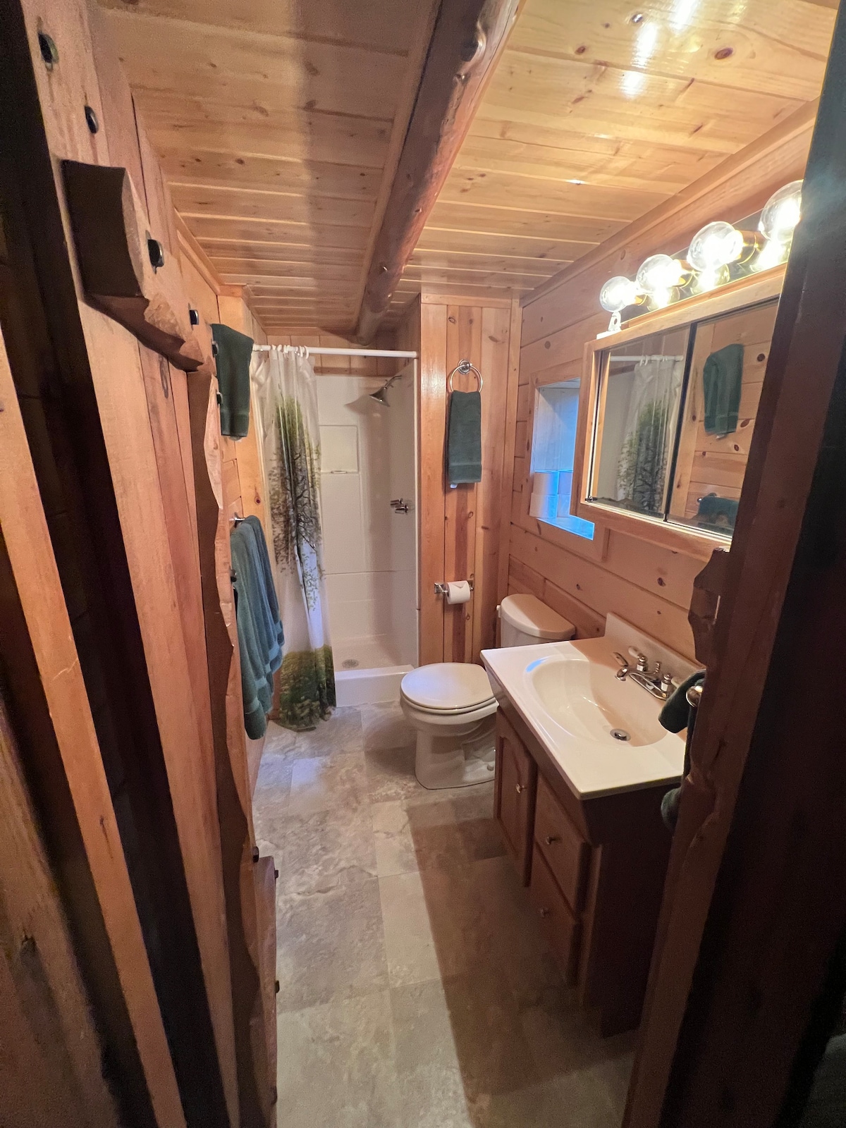 Spruce - Rustic Log Cabin
