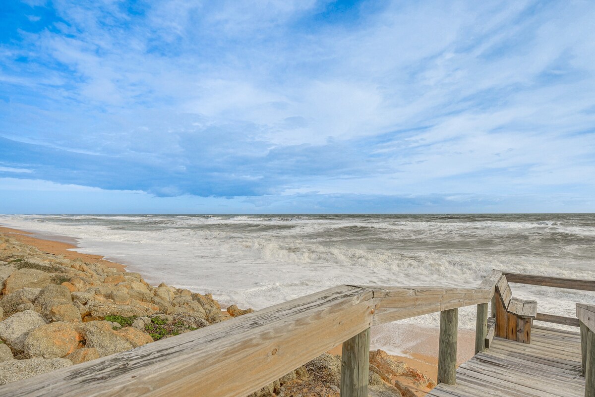 Oceanfront Flagler Beach Condo w/ Community Pool