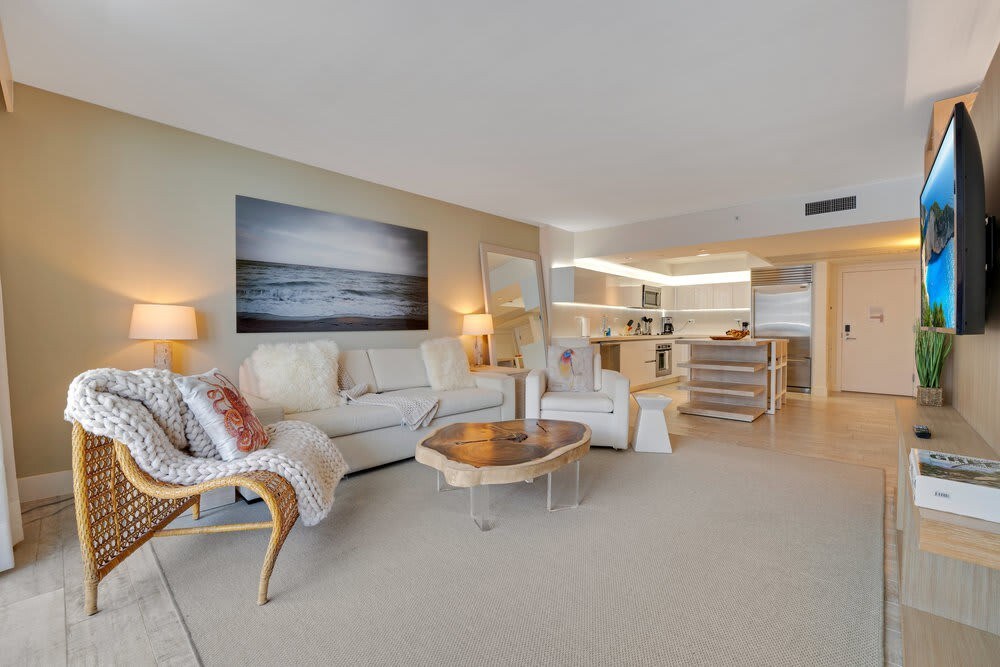 Stunning Oceanfront 1BR + Den | 1 Hotel