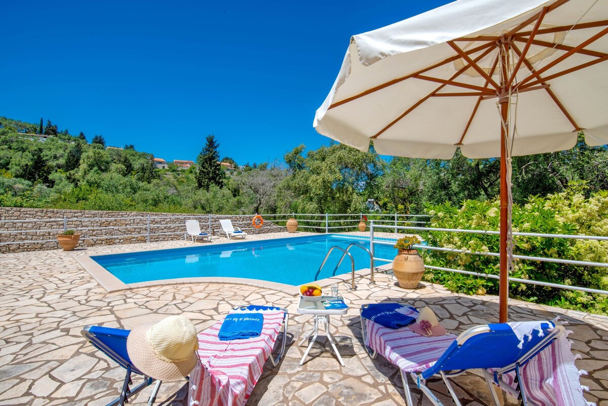 2 Bedroom Villa Private Pool 100m to Beach, Loggos