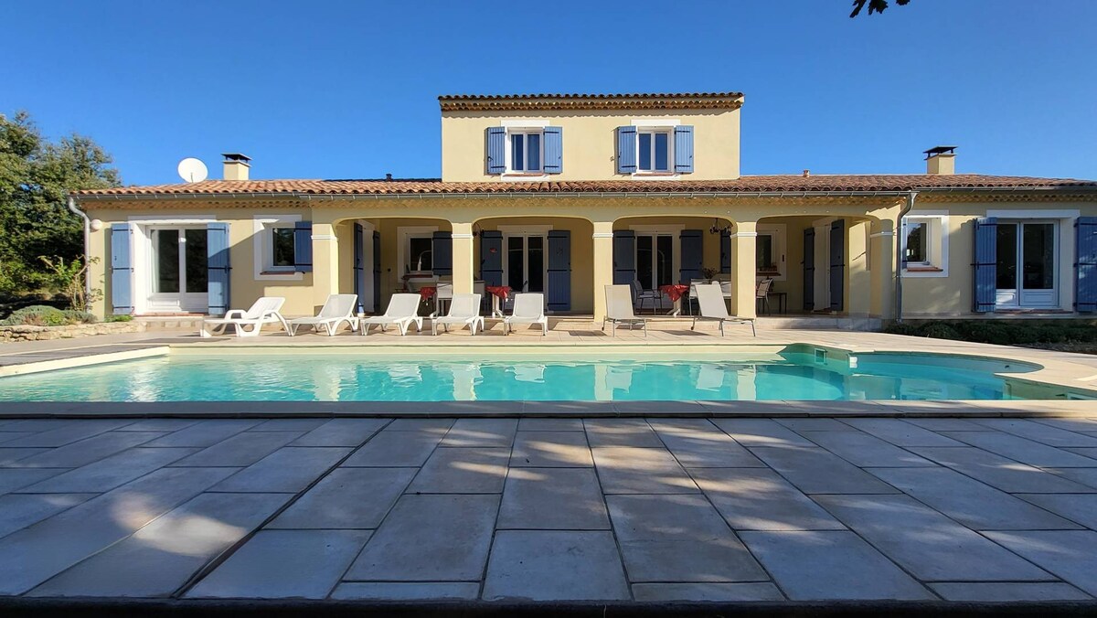 L'ensouleiado Double villa with swimming pool