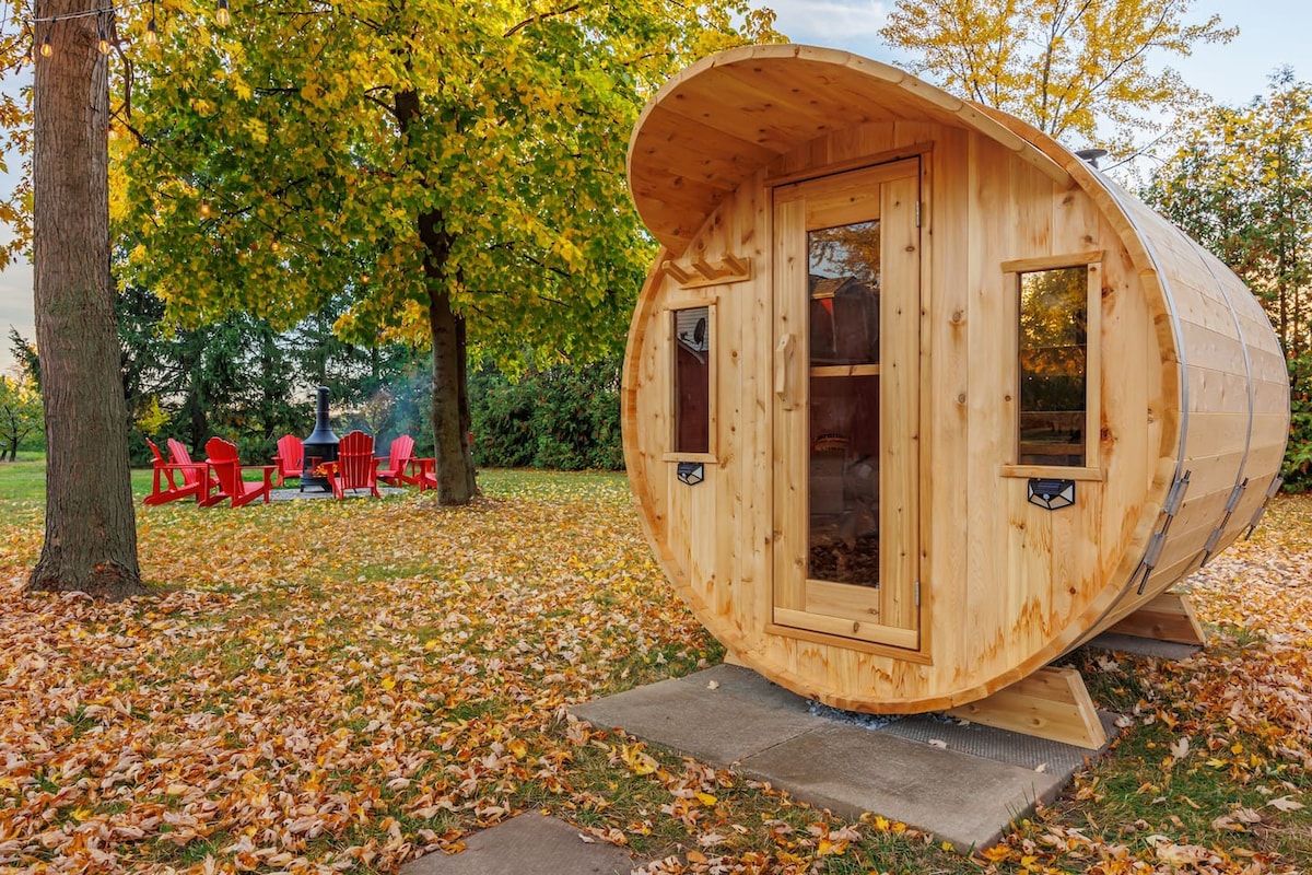 Scenic NOTL Farmhouse-Orchard Views-Hot Tub-Sauna