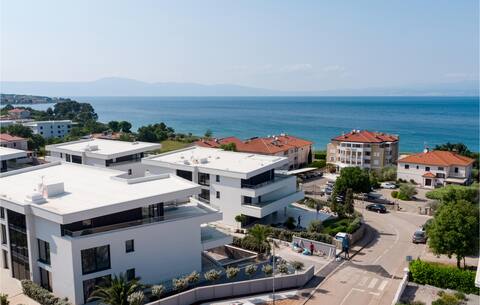 2 bedroom pet friendly apartment in Malinska