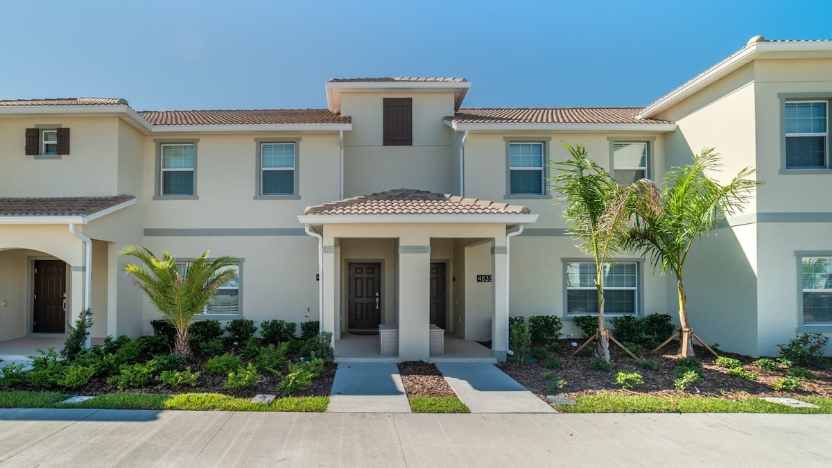 5 Star Townhome with Pool, Orlando Townhome 4904