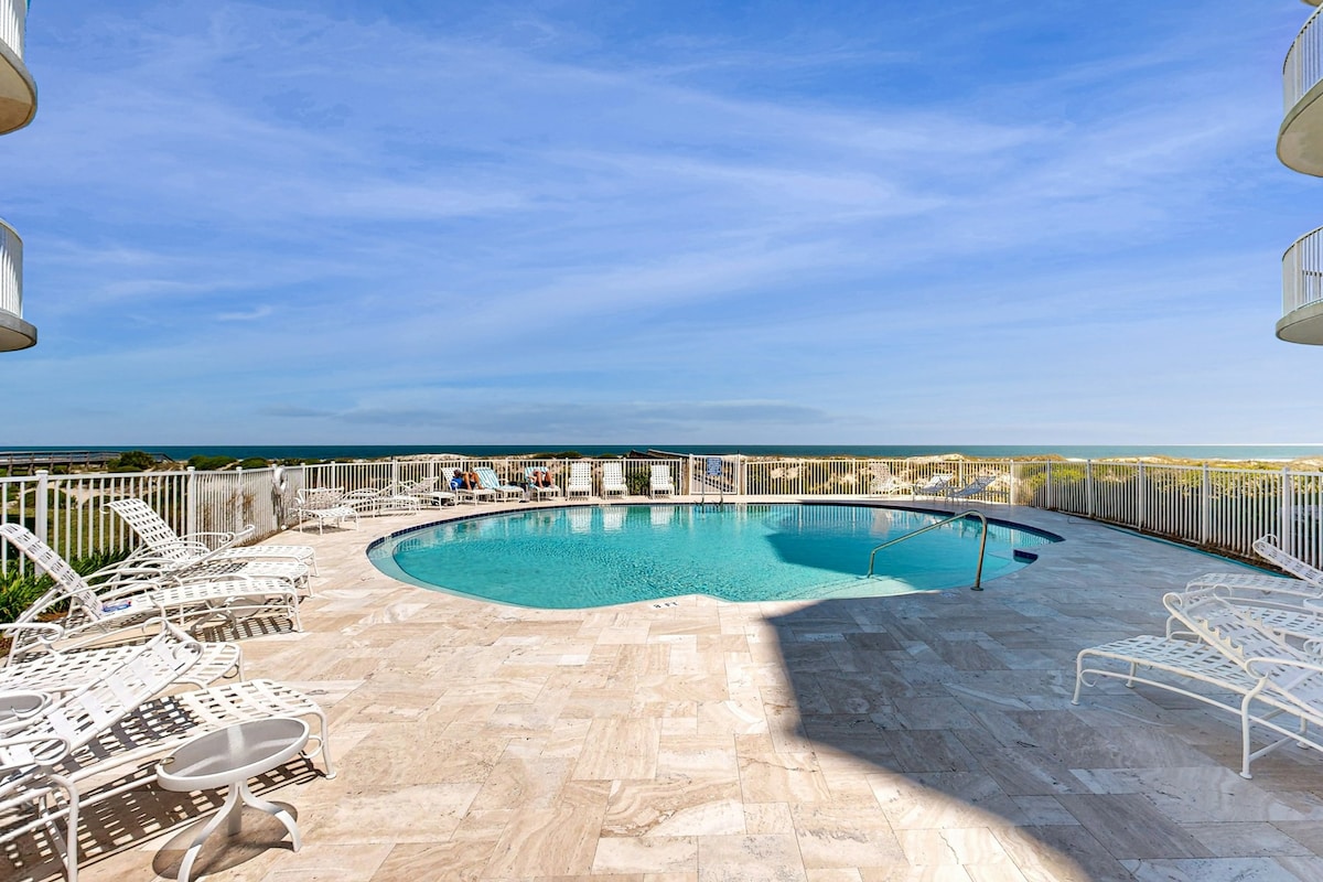 Oceanfront 2BR | Oceanview Balcony | 2 Pools