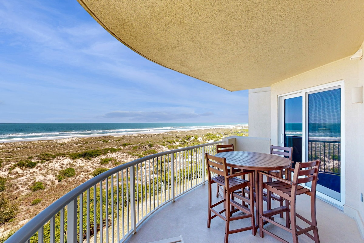 Oceanfront 2BR | Oceanview Balcony | 2 Pools