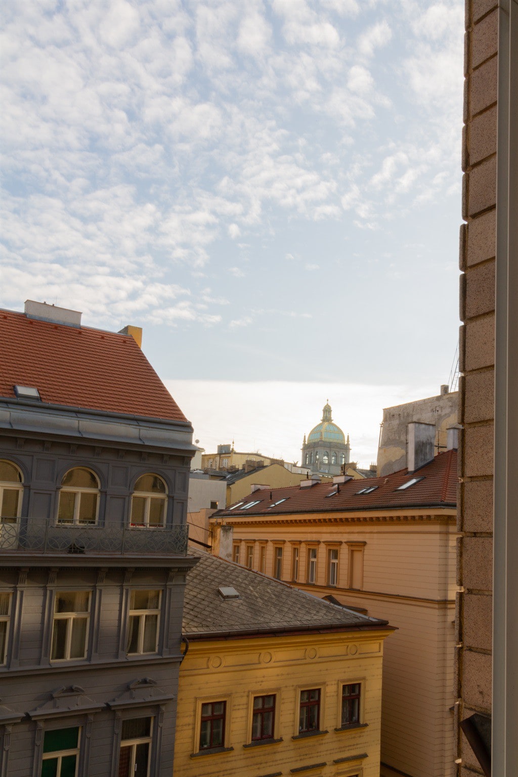 Prague main square 3BDR apart.