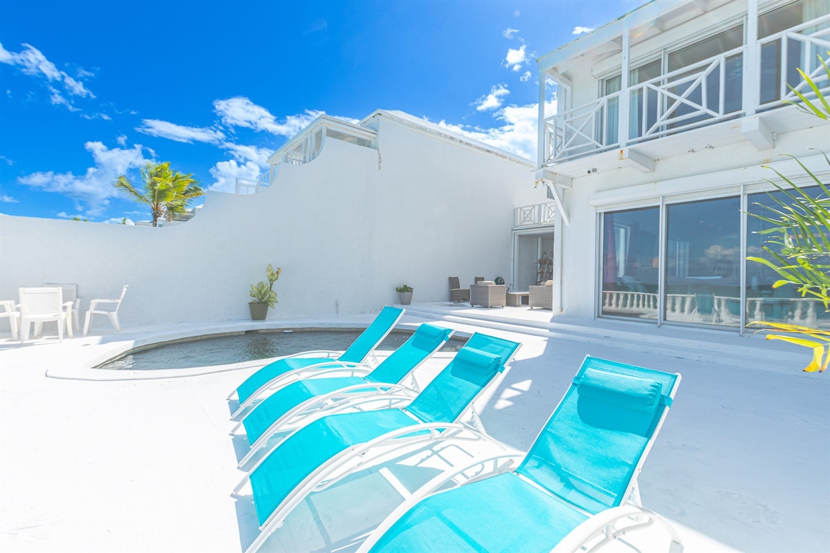 Beach Townhouse 3BR Ocean FRONT with Pool