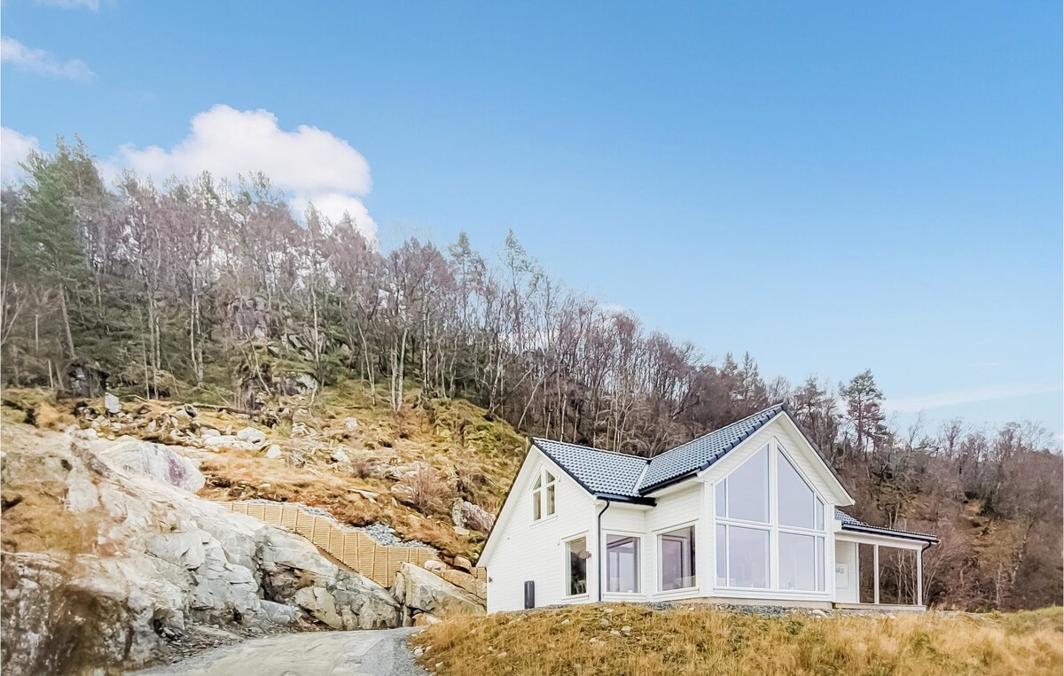Skånevik优质房源，可欣赏房屋海景
