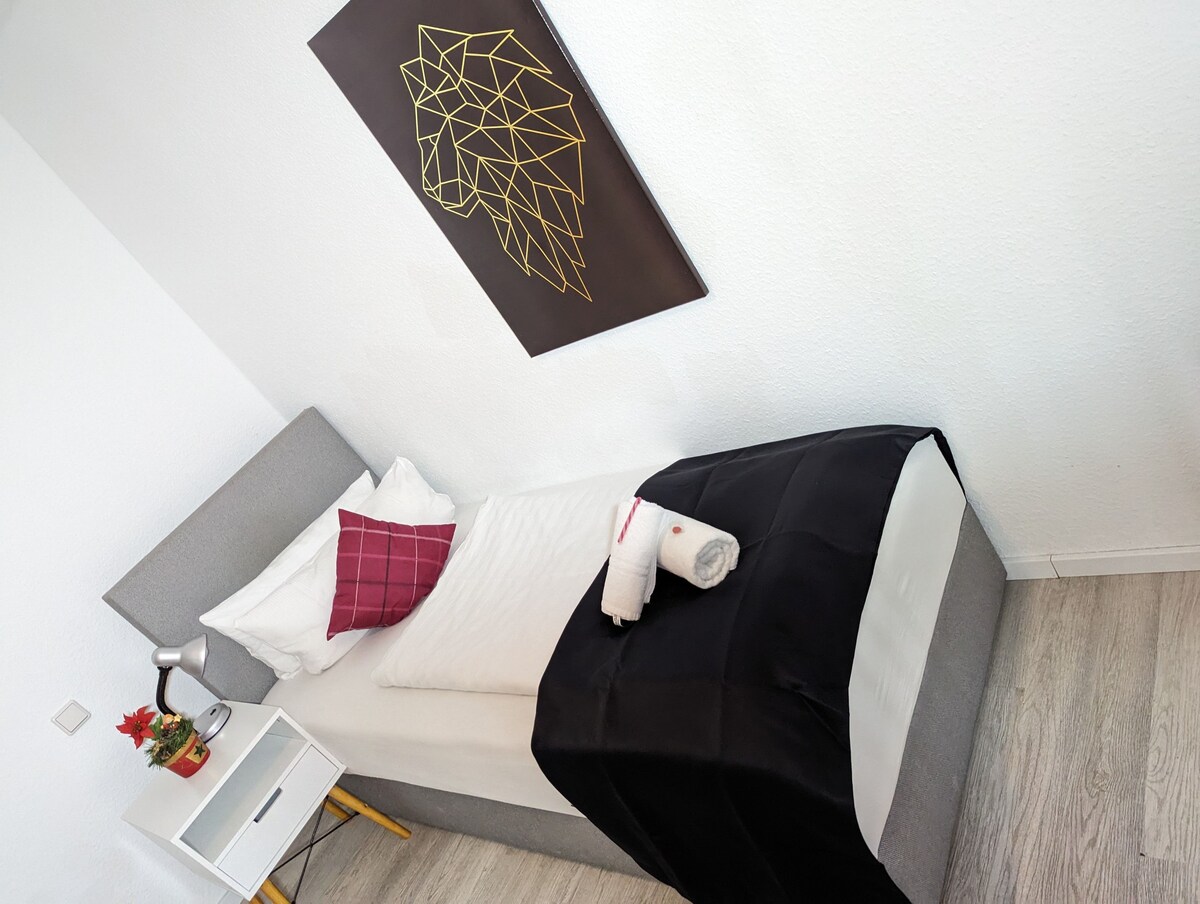 Single room in city hotel in the centre of Rastatt