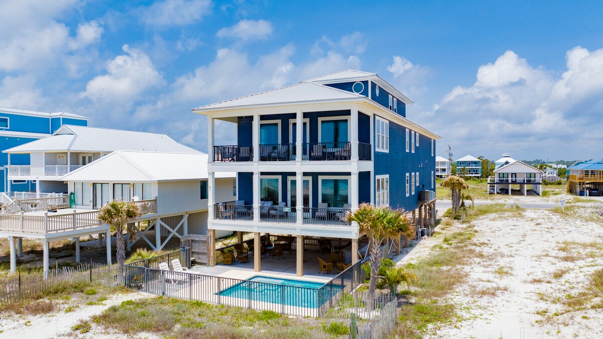 Sandy Dreams- Large Beachfront with Private Pool