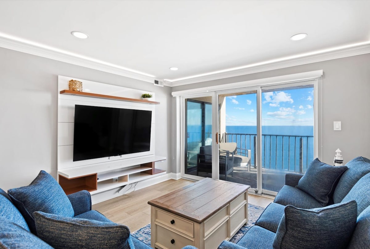 Extraordinary Oceanfront Escape | Private Balcony